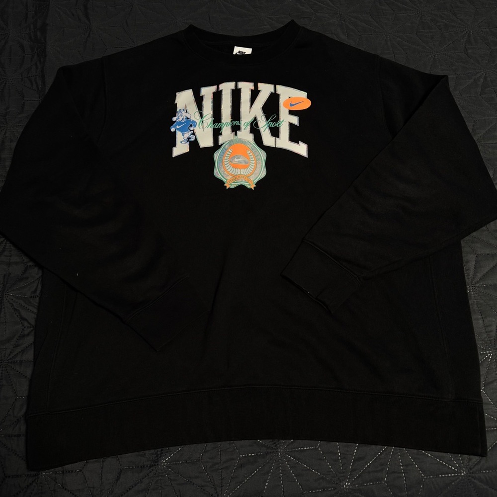 Nike Black Crewneck Sweatshirt with Multicolor Logo